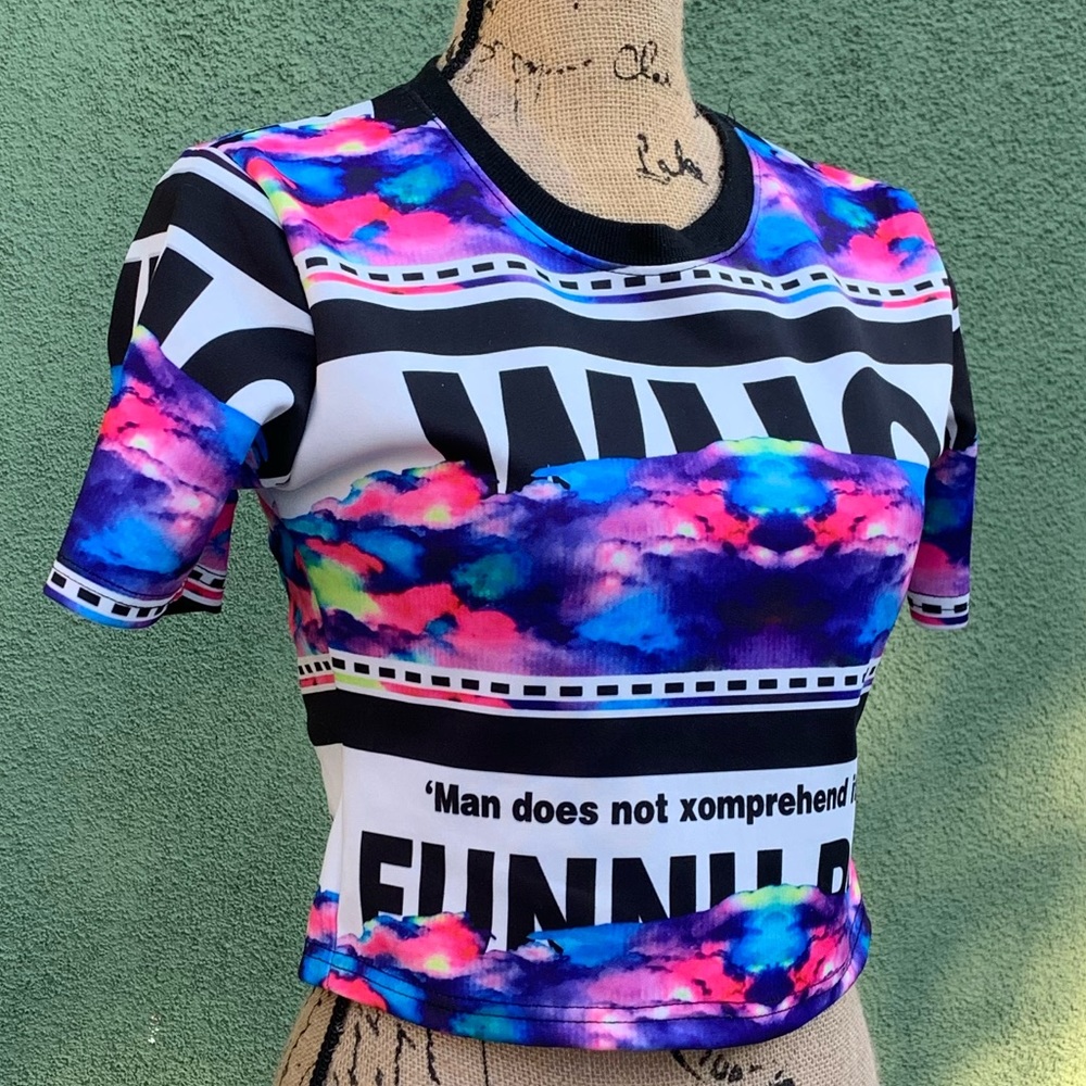 Graphic Print Crop Top